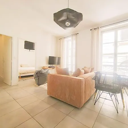 Apartment Le Coeur De Secteur Arenes Parking Offert ! Nimes