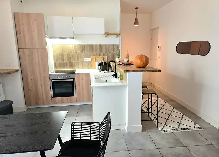 Le Coeur De Secteur Arenes Parking Offert ! Apartmán *