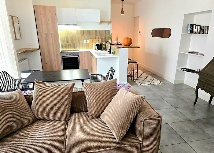 Le Coeur De Secteur Arenes Parking Offert ! Apartmán Nîmes