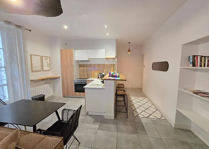 Apartmán Le Coeur De Secteur Arenes Parking Offert ! Nîmes